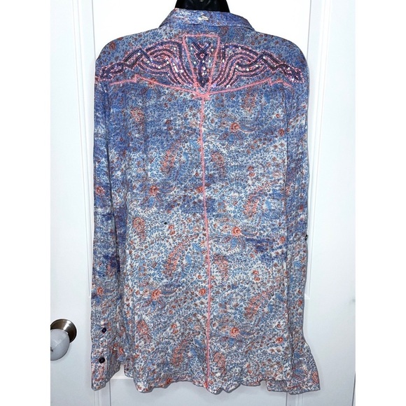 Roar button down - Picture 3 of 6